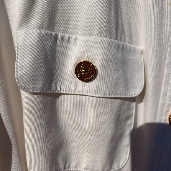 Rare Vintage CHANEL Boutique Ivory Shirt Dress with Gold Medallion Buttons - Picture 8 of 13